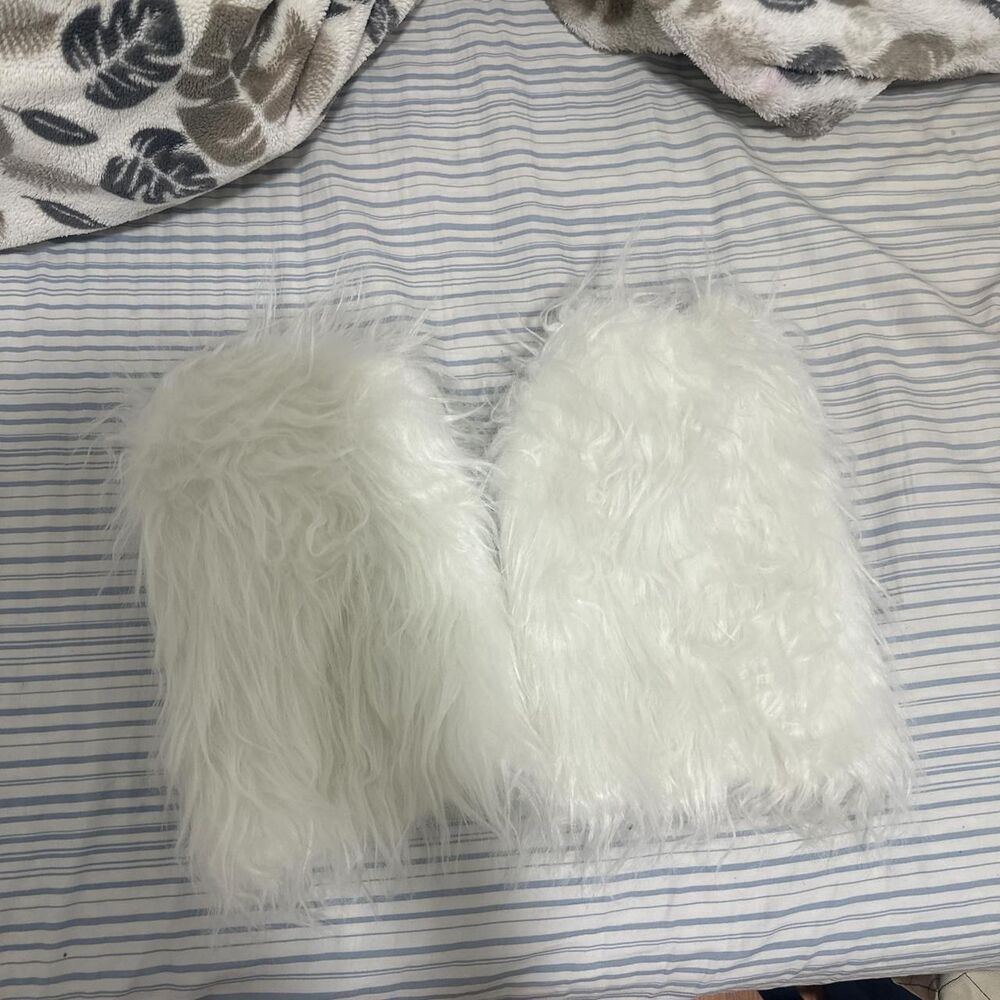 30cm fur leg warmers
